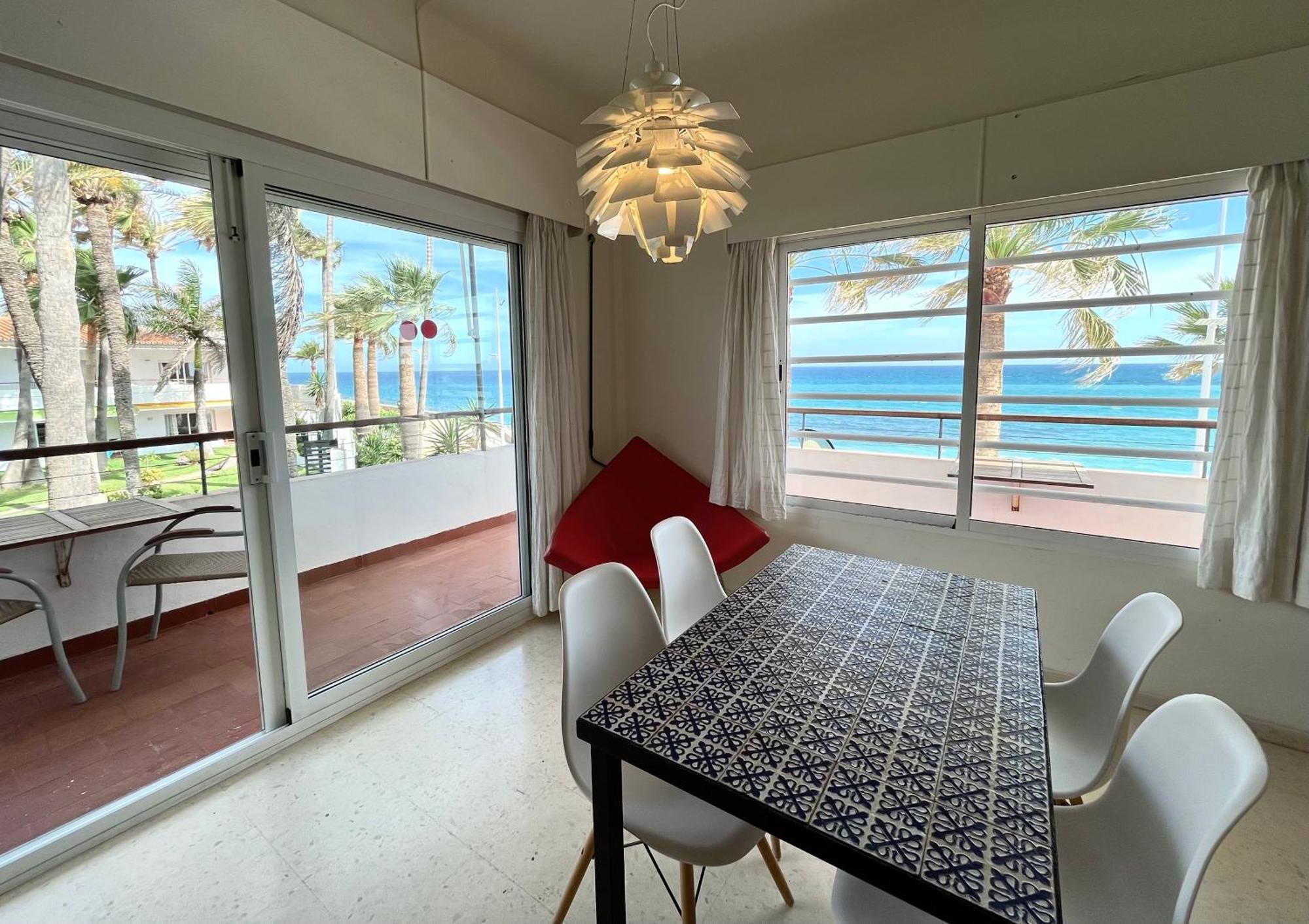 Apartamentos Playa Torrecilla Nerja Exterior foto