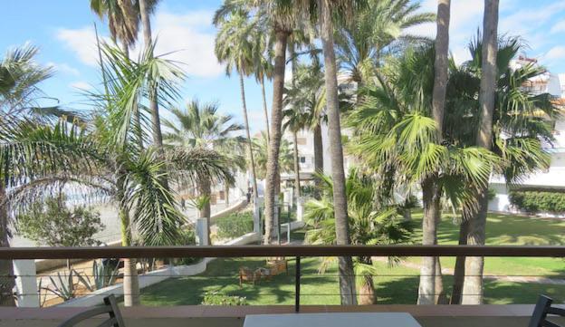 Apartamentos Playa Torrecilla Nerja Zimmer foto