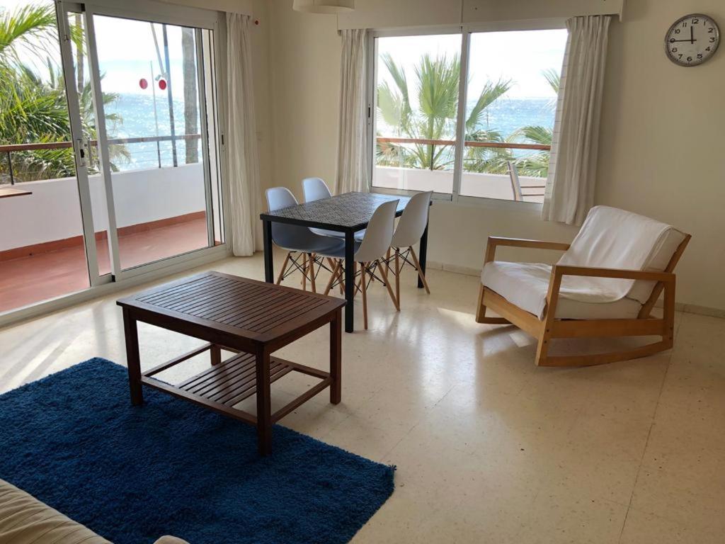 Apartamentos Playa Torrecilla Nerja Zimmer foto