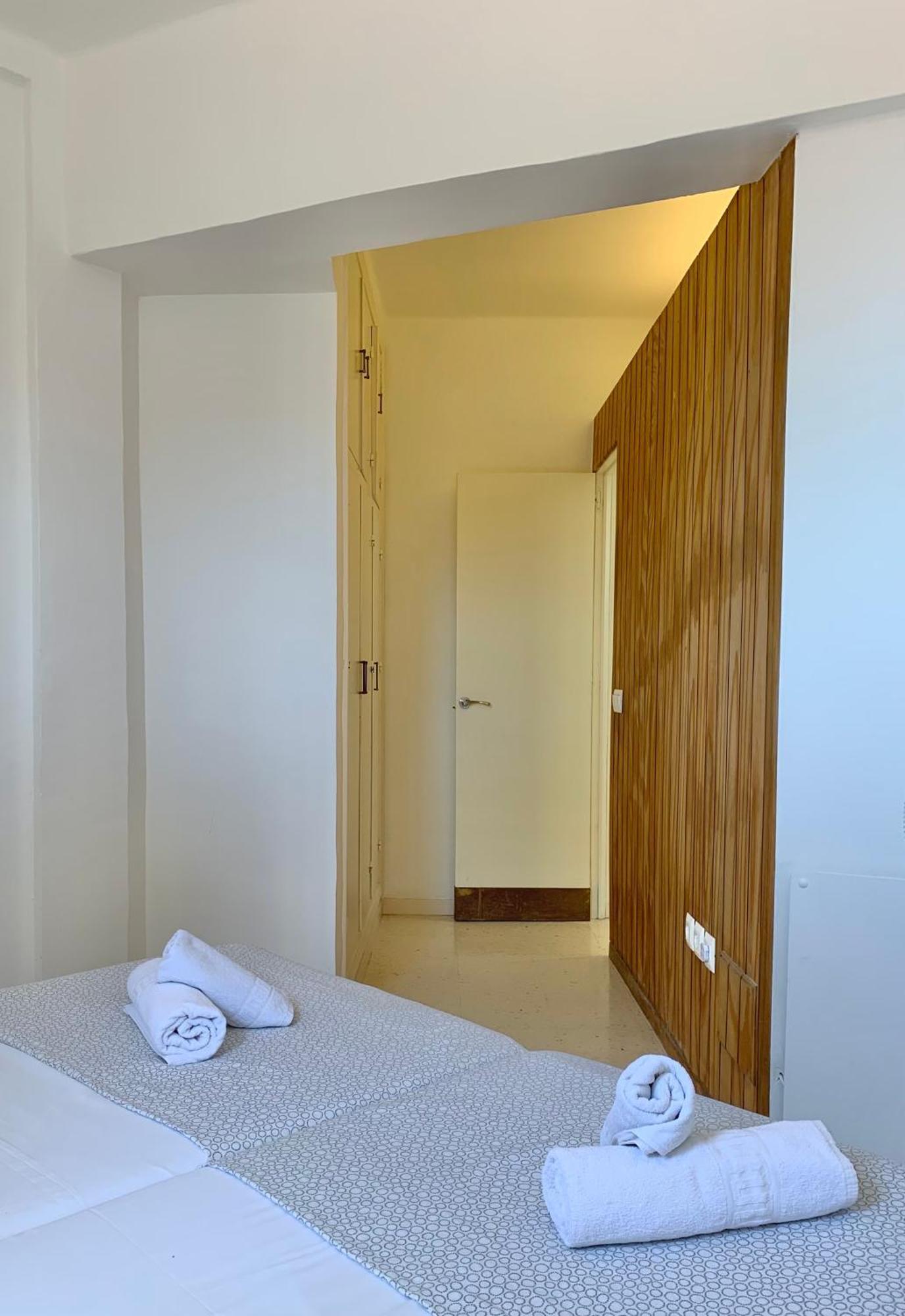 Apartamentos Playa Torrecilla Nerja Zimmer foto