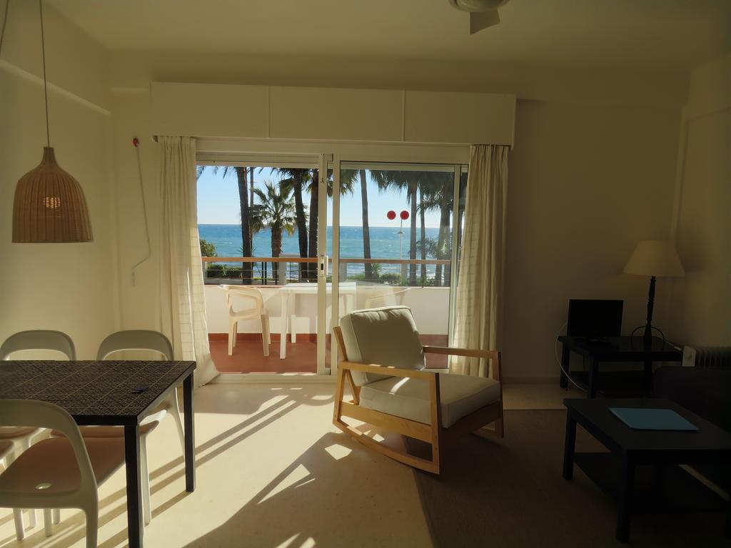 Apartamentos Playa Torrecilla Nerja Exterior foto
