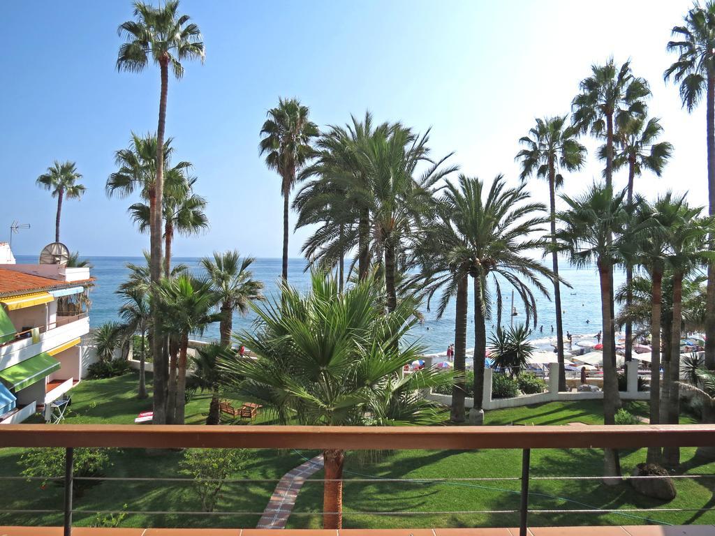 Apartamentos Playa Torrecilla Nerja Exterior foto