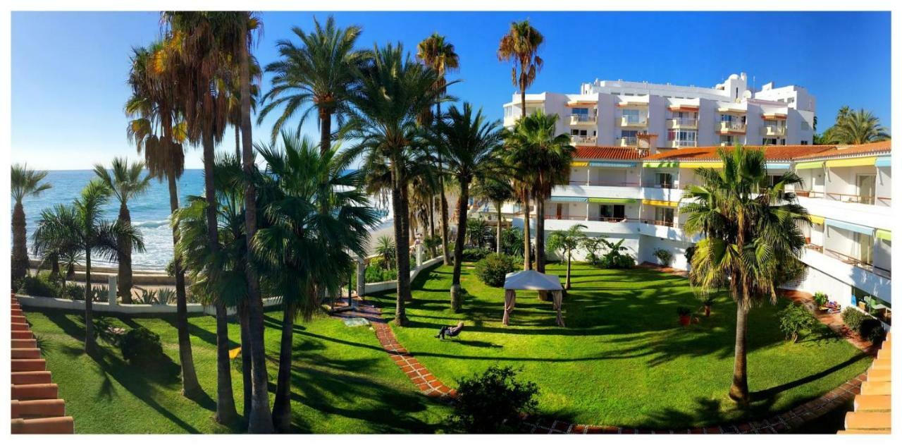 Apartamentos Playa Torrecilla Nerja Exterior foto