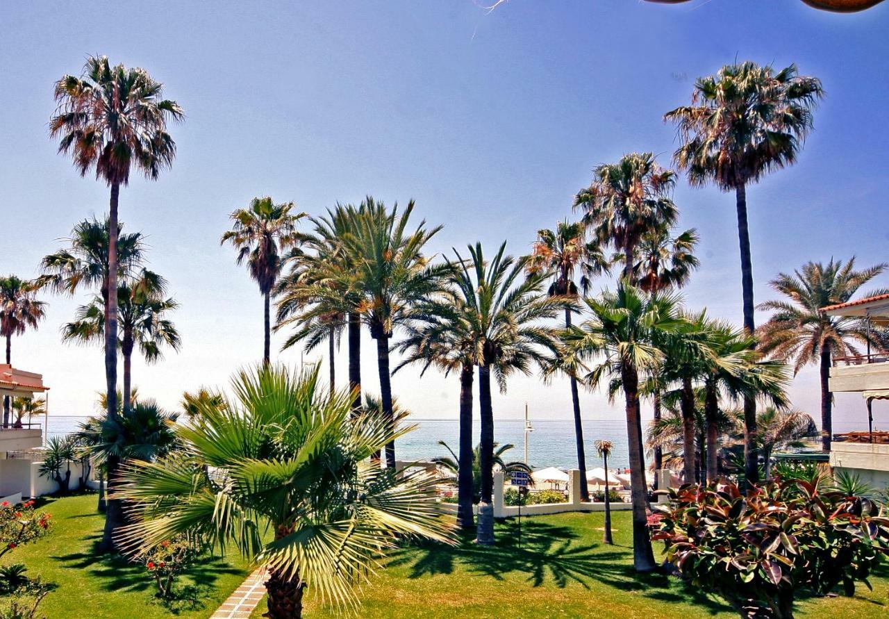 Apartamentos Playa Torrecilla Nerja Exterior foto