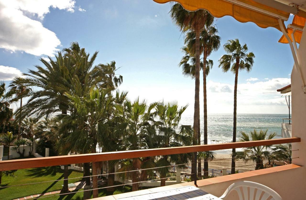 Apartamentos Playa Torrecilla Nerja Exterior foto