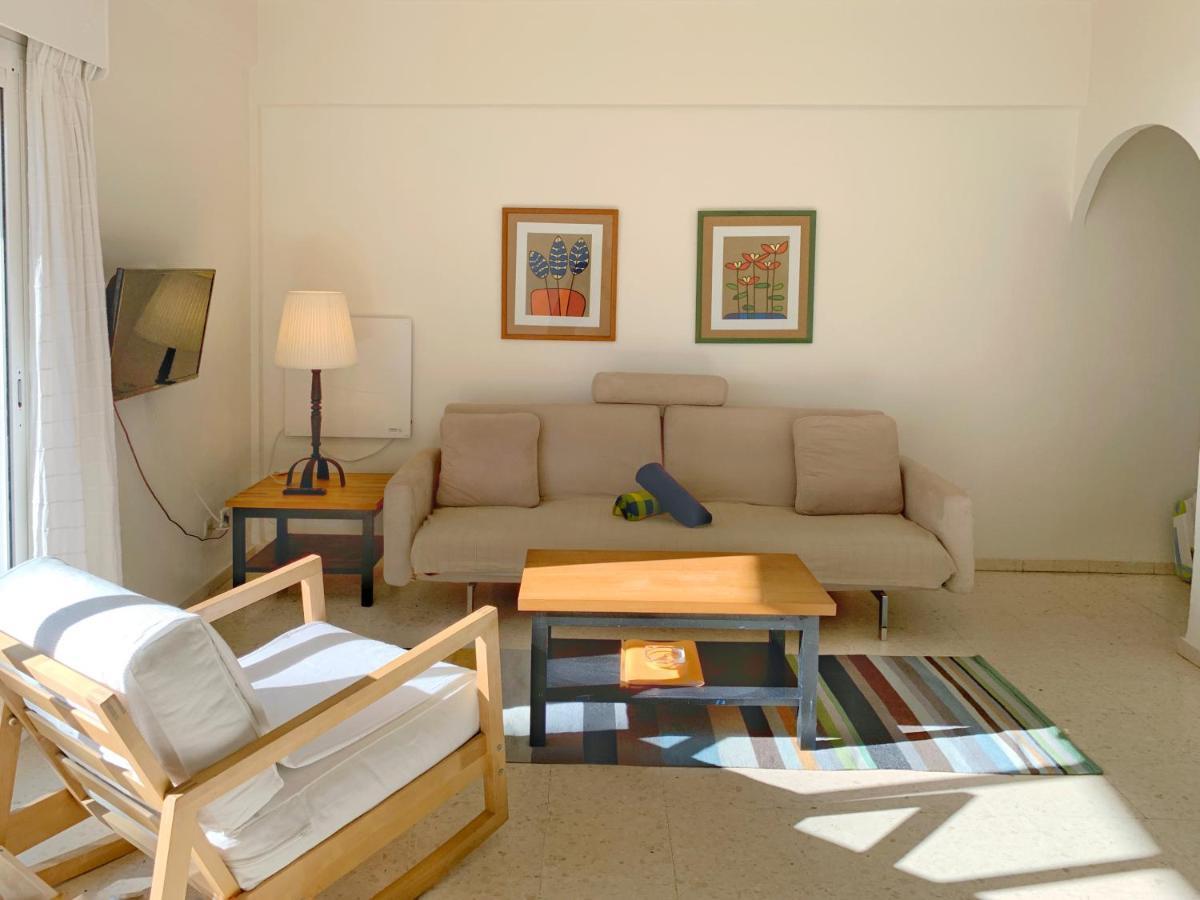 Apartamentos Playa Torrecilla Nerja Exterior foto